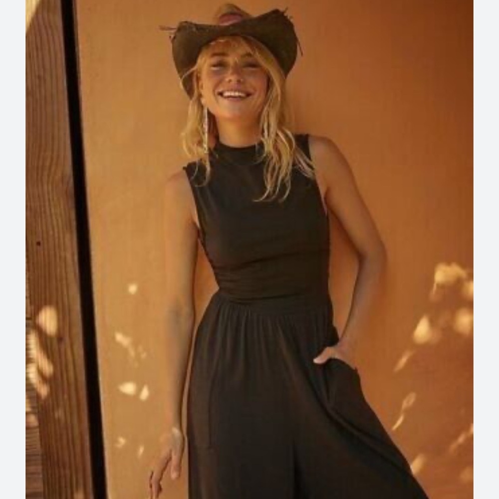 NWT Dream One-Piece - Picture 3 of 4